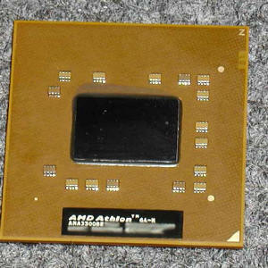 AMD Athlon 64-M 3300+<em>处理器照片</em>曝光.:小熊